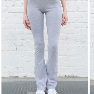 brandy melville grey priscilla yoga pants